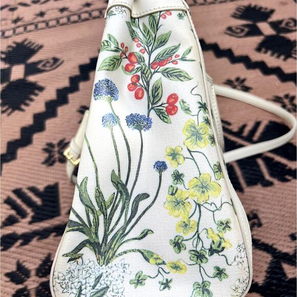 Tory Burch | Robinson Printed Canvas Triangle Tote Watercolor Botanical Print - Picture 9 of 9